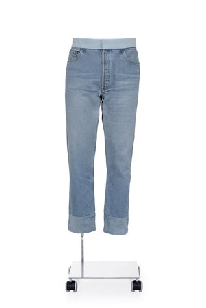 MAISON MARTIN MARGIELA Iconic artisanal customized jeans DESCRIPTION: Iconic...