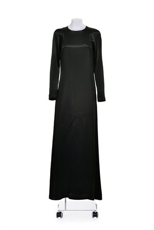 MAISON MARTIN MARGIELA Long satin flared dress DESCRIPTION: Long black satin...