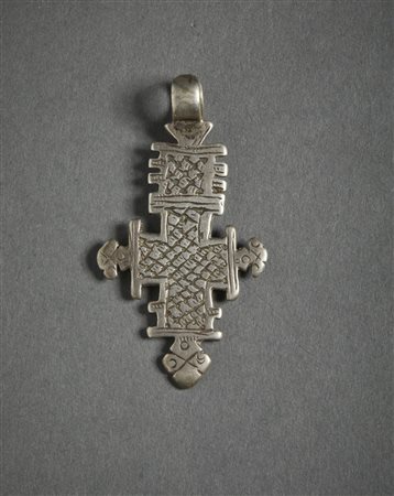  Arte africana - Etiopia. 
Croce copta in argento. .