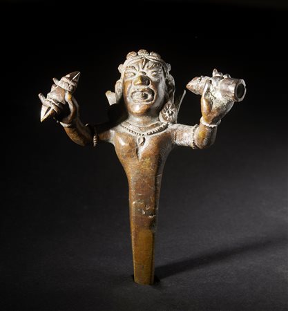  Arte Himalayana - Figura di Vajradaka in bronzo 
Nepal, XIX secolo .