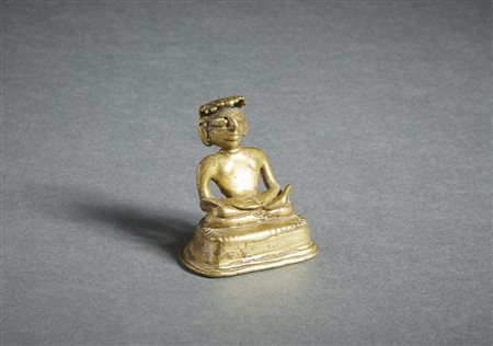  Arte Indiana - Figura jain in fusione d'ottone 
India popolare, forse Gujarat, XVIII secolo  .