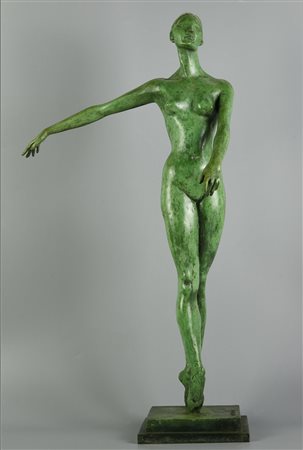 Francesco Messina (1900 - 1995) BALLERINA scultura in bronzo patina verde, h...