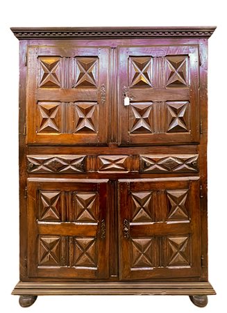 CREDENZA IN STILE LUIGI XIII