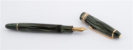 MONTBLANC Penna stilografica modello Masterpiece 144, anni '50. Fusto in...