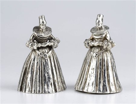 Coppia di campanelli figurativi tedeschi in argento - Hanau fine XIX secolo, argentieri B. NERESHEIMER & SOHNE