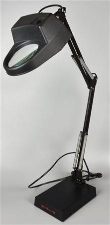 LAMPADA DA SCRIVANIA Alfa Romeo design, con base in plastica e braccio...