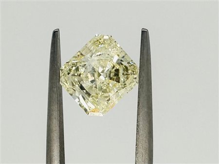 DIAMANTE 1,7 CT FANCY GIALLO CHIARO - I1 - INCISO AL LASER - C30502-LC