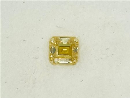 DIAMANTE 0,77 CT FANCY GIALLO INTENSO - SI1 - GIA - HR20901-15