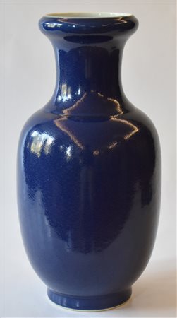 Cina vaso in porcellana blu<br>cm.x h. 39,2