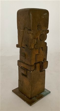 Pietro Cascella "Verticale" 1985
scultura multiplo in bronzo
cm 28x10x10
firmato