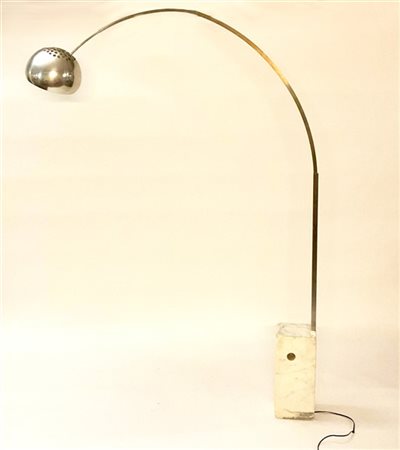 Achille Castiglioni (1918-2002) e Pier Giacomo Castiglioni (1913-1968) Lampada d