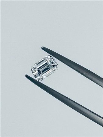 DIAMANTE 1 CT E - VS1 - TAGLIO SMERALDO - GIA - DH30106