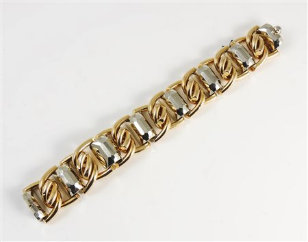 BRACCIALE A CARRARMATO IN ORO ROSSO E BIANCO Anni Quaranta realizzato a...