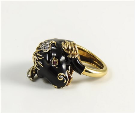 ANELLO ANIMALIER IN ORO GIALLO, SMALTI, BRILLANTI E RUBINI Frascarolo, Anni...