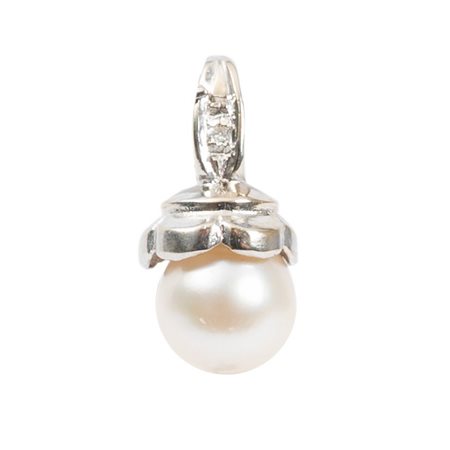 CIONDOLO in oro bianco 18 KT con zaffiro bianco e perla