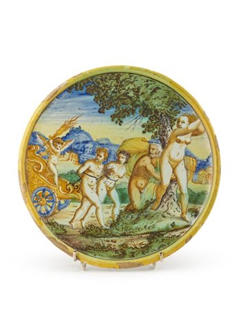 Manifattura dell'Italia centrale, secolo XVII. Alzata in maiolica dipinta in po