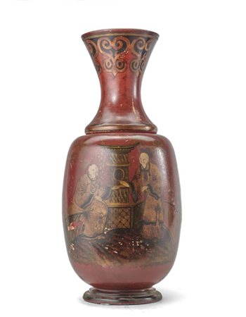 Manifattura del secolo XIX. Vaso in terracotta laccata in rosso e decorata a do