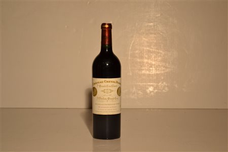 Chateau Cheval Blanc 20023 btEEtichette lievemente danneggiate