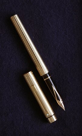 Sheaffer Lague Brass Collection stilografica a piccoli quadri gold line