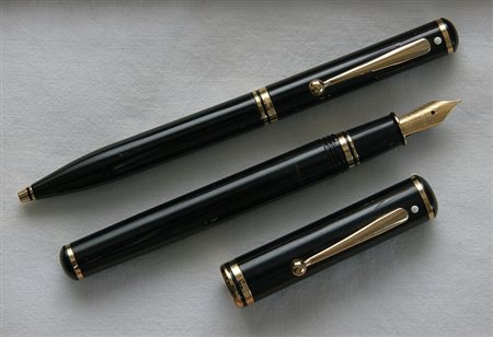 Sheaffer Timeless Connaisseur stilografica + penna a sfera - lacca nera