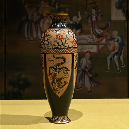 Vaso in smalto cloisonne, Giappone fine del XIX secolo