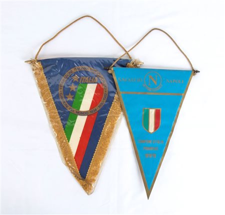  
Calcio, Italia, due gagliardetti Napoli e FIGC 1978-79
sintetica cm.30, cm39