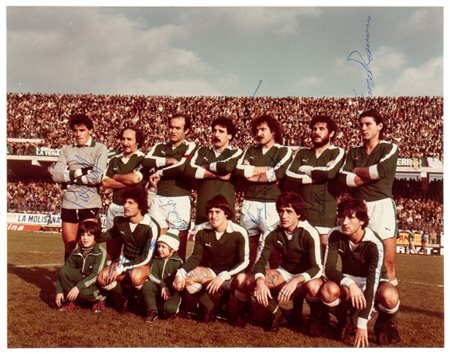  
Calcio, Italia, AVELLINO foto con autografi, 1979-80 1979
fotografia cm.25x19,5