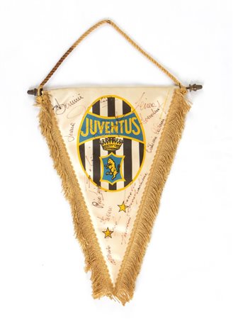  
Calcio, Italia, JUVENTUS F.C. 1985 gagliardetto con autografi 1985
sintetico cm.27x19