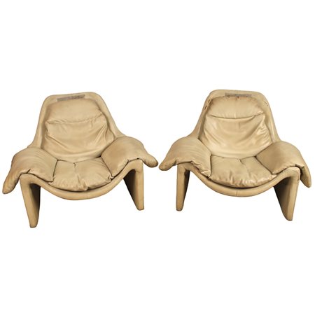 Vittorio Introini (1935/2023) Coppia poltrone "P60" - Pair of "P60" armchairs