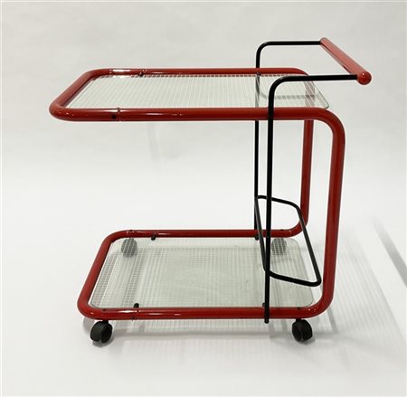 Carrello portavivande in tubolare metallico veniciato rosso e nero con due ripi