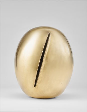 Lucio Fontana "Concetto Spaziale Natura" 1967
ottone lucidato
h cm 26
Firmato e