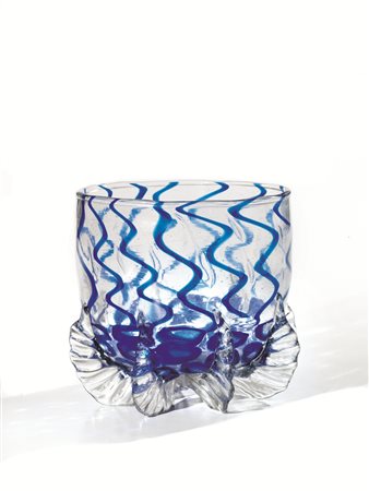 VASOin vetro trasparente decorato da onde blu, ampia coppa poggiante su otto...