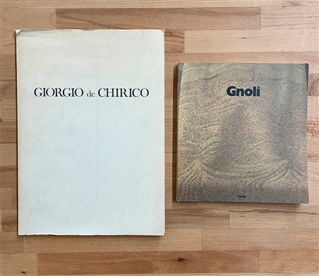 GIORGIO DE CHIRICO E DOMENICO GNOLI - Lotto unico di 2 cataloghi