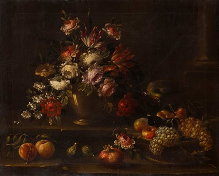 Scuola italiana, secolo XVIII - Rose, tulipani e altri fiori in un vaso, frutta su un piano con pappagallo