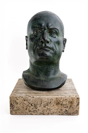 Busto ritratto di Mussolini bronzo cm 30x18 circa Base in travertino (cm 25x25)