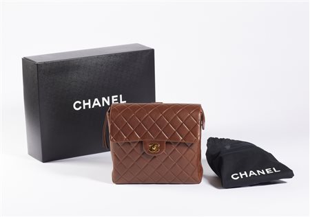 CHANEL - Borsa zaino Timeless marrone.