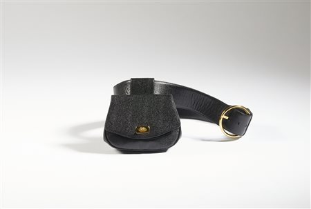 FERRAGAMO SALVATORE - Borsa cintura in pelle nera.