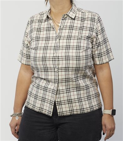 BURBERRY - Camicia stampata a maniche corte.