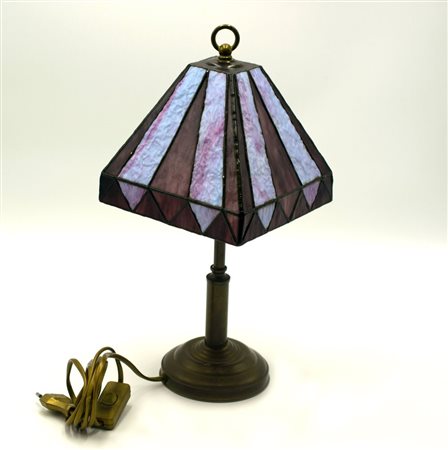  
Lampada da tavolo vintage in stile Tiffany 1950s
 28x41 cm.