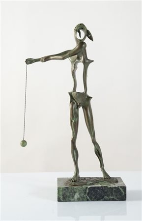 SALVADOR DALI’ (Figueres 1904 - 1989) “Hommage a Newton”, 1981. Scultura in...