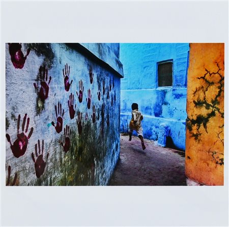 Steve McCurry (1950) JODHPUR, RAJASTHAN INDIA, 2007 c-print offset, cm 15x15...