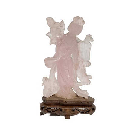 Scultura cinese figura femminile in quarzo rosa, 20° secolo