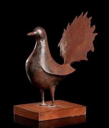  
SCULTURA CON UCCELLO IN METALLO  
 