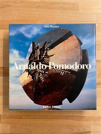 ARNALDO POMODORO - Arnaldo Pomodoro, 1995