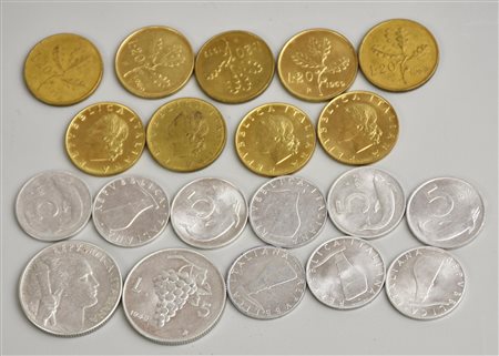 LOTTO DI LIRE ITALIANE composto da 12 monete da 5 lire e 8 monete da 20 lire...