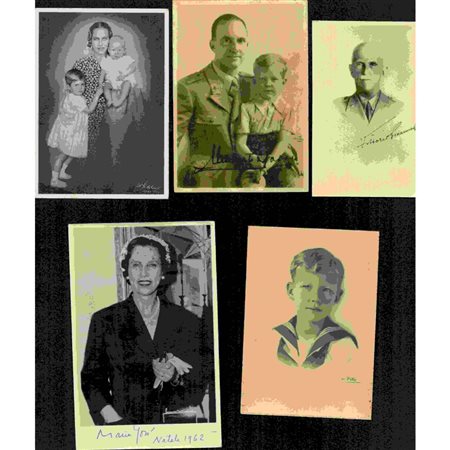  
Lotto di 4 foto e 2 cartoline con ritratti dei membri di famiglia Savoia, alcun Casa Savoia e corti europee...
 