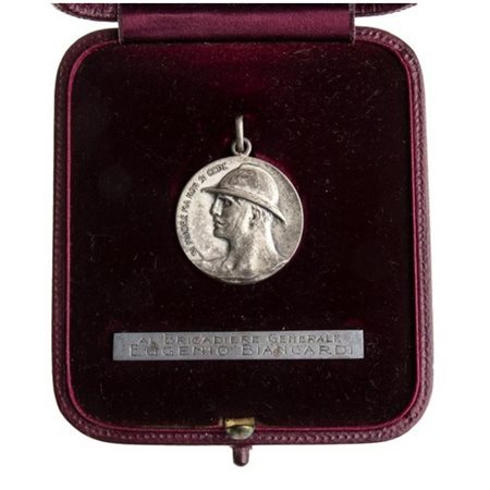  
MEDAGLIA AL FANTE EROICO D’ITALIA ORDINI E MEDAGLIE - ITALIA, REGNO...
ARGENTO, 28 MM 