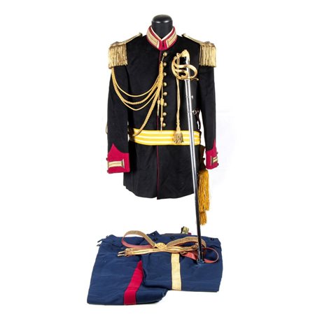  
Uniforme da comandante della Guardia Palatina prima metà XX sec.
 