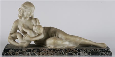 SCULTORE ITALIANO DEL XIX SECOLO Donna e bimbo. Marmo di Carrara. Cm 64,00 x...