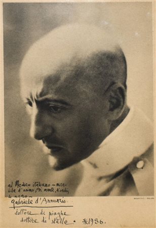 Autografo di Gabriele D'Annunzio su foto, 1936